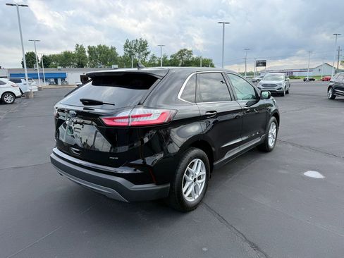 Used 2024 Ford Edge SEL image 6
