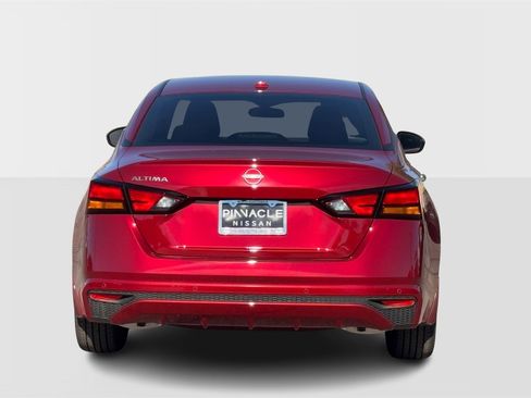 New 2025 Nissan Altima 2.5 SV image 4
