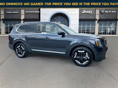 Used 2025 Kia Telluride S