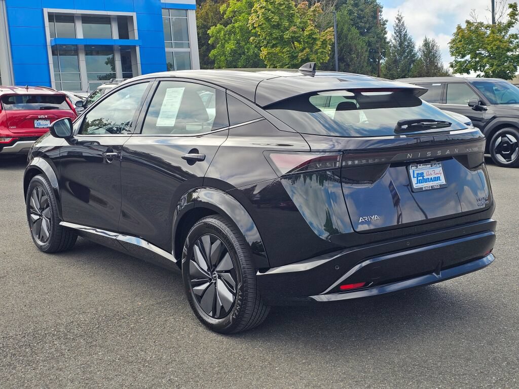 Used 2024 Nissan Ariya AWD image 7