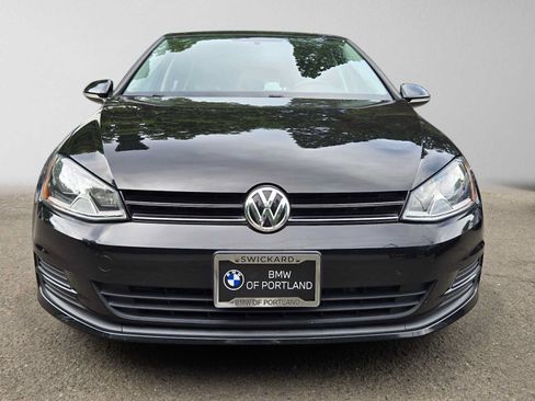 Used 2015 Volkswagen Golf S FWD image 8