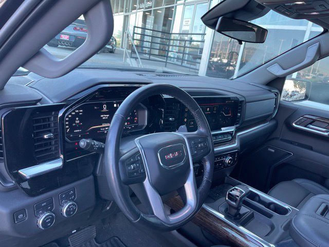 Used 2022 GMC Sierra 1500 Elevation w/ Elevation Premium Package AWD/4WD image 7
