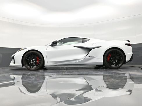 Used 2025 Chevrolet Corvette Z06 image 22