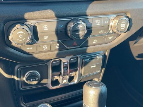 New 2026 Jeep Gladiator Sport image 24