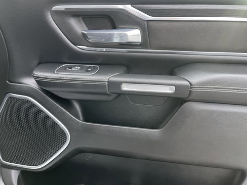 Used 2023 RAM 1500 Laramie image 32