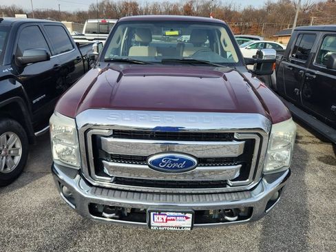 Used 2011 Ford F250 XLT w/ XLT Premium Pkg image 2