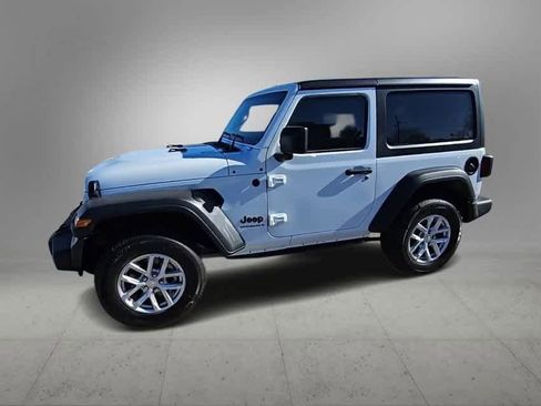 Used 2023 Jeep Wrangler Sport S image 4