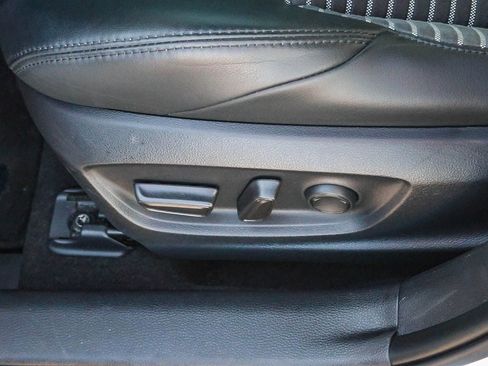 Used 2022 Toyota Corolla XSE w/ Carpet Mat Package (TMS) FWD image 28