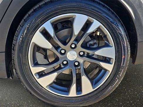 Used 2018 Buick Regal Essence w/ Driver Confidence Package #1 image 37