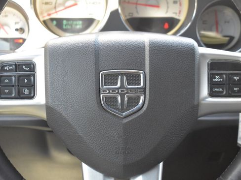 Used 2011 Dodge Challenger R/T RWD image 17