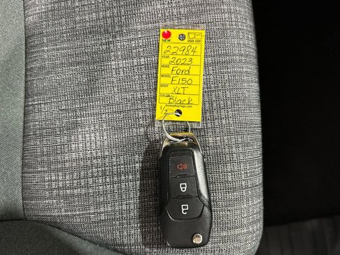 Used 2023 Ford F150 XLT w/ XTR Package image 41