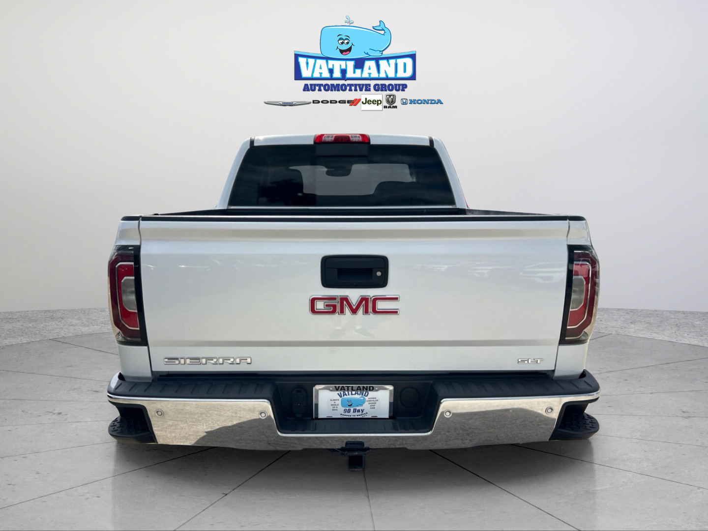 Used 2018 GMC Sierra 1500 SLT AWD/4WD image 4