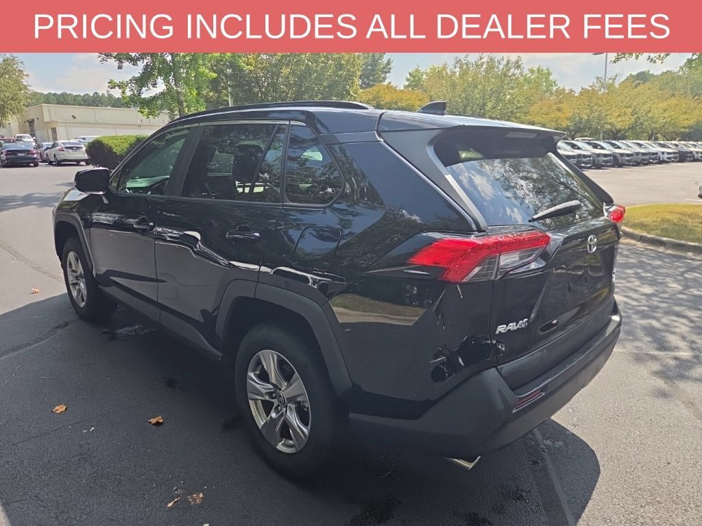Used 2022 Toyota RAV4 XLE w/ Convenience Package AWD/4WD image 13