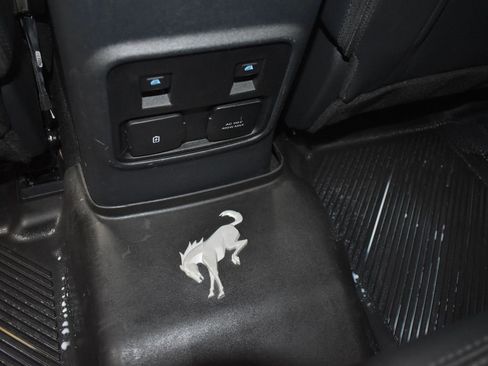 Used 2023 Ford Bronco Wildtrak image 18