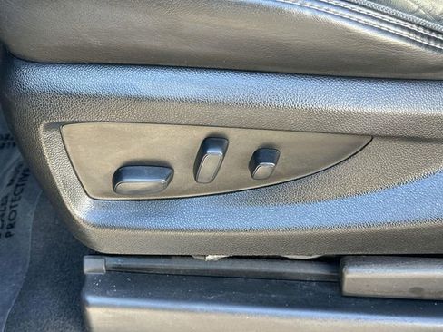 Used 2020 GMC Yukon XL Denali w/ Open Road Package image 33