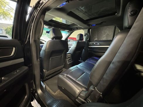 Used 2016 Ford Explorer XLT w/ Equipment Group 202A image 20