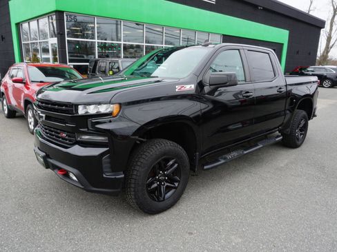 Used 2020 Chevrolet Silverado 1500 LT Trail Boss w/ Convenience Package image 2