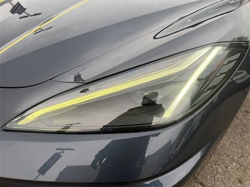 Used 2021 Chevrolet Corvette Stingray Premium Conv w/ Chrome Exterior Badge Package image 30