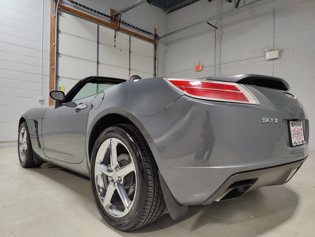 Used 2008 Saturn Sky Red Line RWD image 23