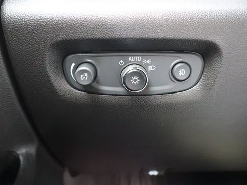Used 2021 Chevrolet Traverse LT AWD/4WD image 15