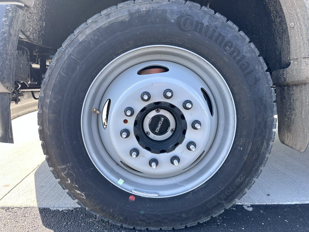 New 2024 Ford F550 4x4 Regular Cab Super Duty image 13
