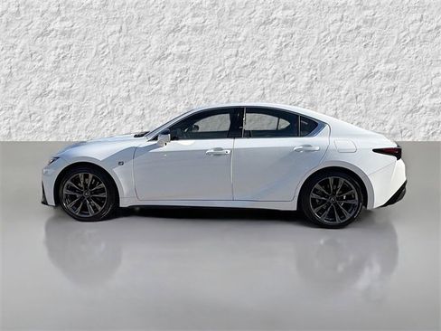 Used 2022 Lexus IS 350 F Sport image 6