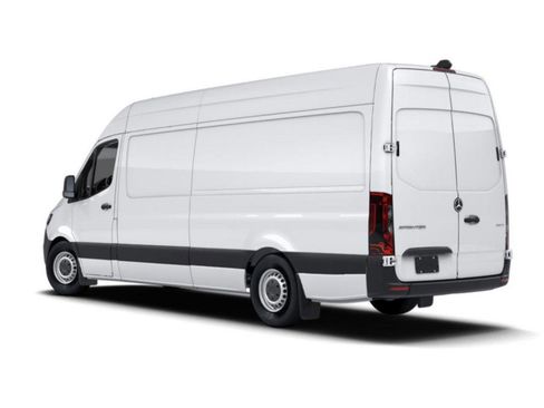 Used 2025 Mercedes-Benz Sprinter 2500 image 4