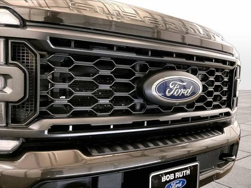 Used 2024 Ford F250 Lariat w/ Lariat Ultimate Package AWD/4WD image 29