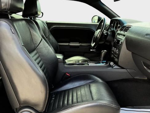 Used 2013 Dodge Challenger SXT Plus image 12