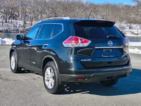 Used 2016 Nissan Rogue SV image 5