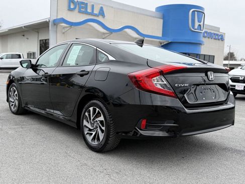 Used 2018 Honda Civic EX image 7