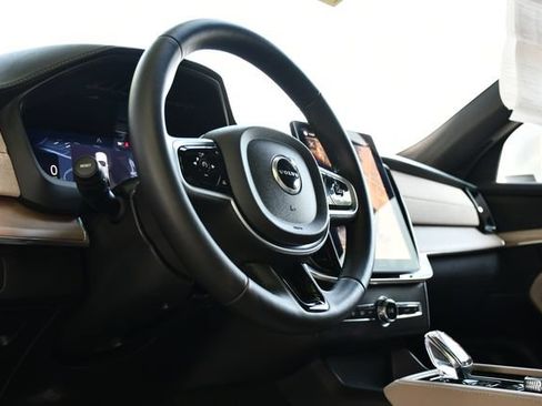 Used 2026 Volvo XC90 B6 Plus AWD/4WD image 10