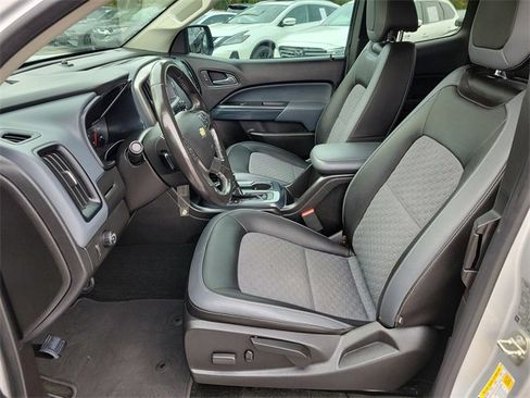 Used 2018 Chevrolet Colorado Z71 image 17