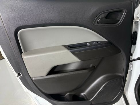 Used 2020 Chevrolet Colorado W/T w/ WT Convenience Package RWD image 36