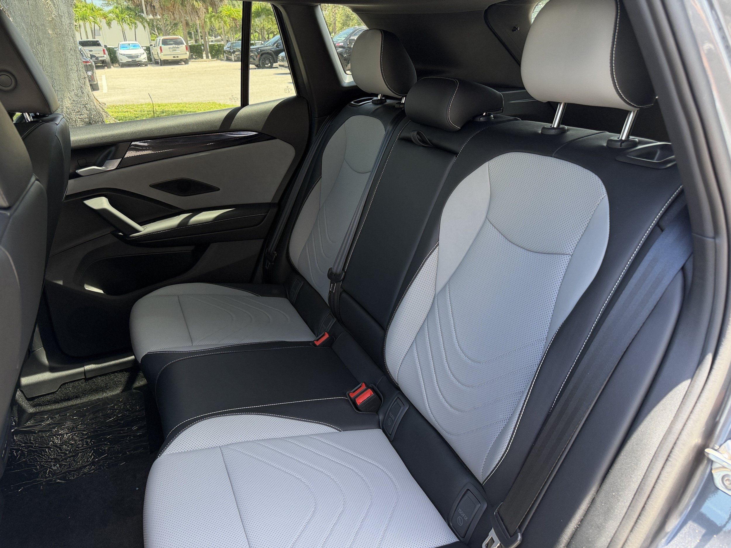 New 2026 Volkswagen Tiguan SE R-Line FWD image 19