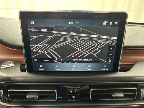 Used 2021 Lincoln Aviator Reserve w/ Equipment Group 201A AWD/4WD image 16