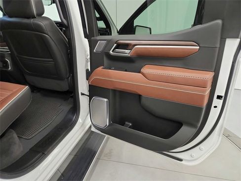 Used 2024 GMC Sierra 1500 Denali Ultimate image 40