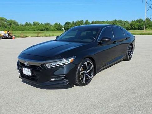 Used 2019 Honda Accord Sport image 3