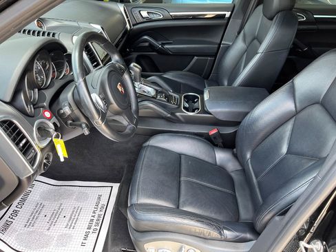 Used 2014 Porsche Cayenne Diesel Platinum Edition AWD/4WD image 12