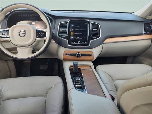 Used 2021 Volvo XC90 T8 Inscription Expression w/ Advanced Package image 12