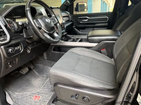Used 2019 RAM 1500 Big Horn AWD/4WD image 11