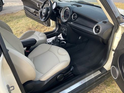 Used 2012 MINI Cooper S image 18