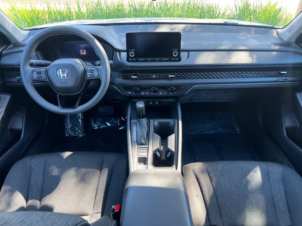 Used 2023 Honda Accord EX image 23