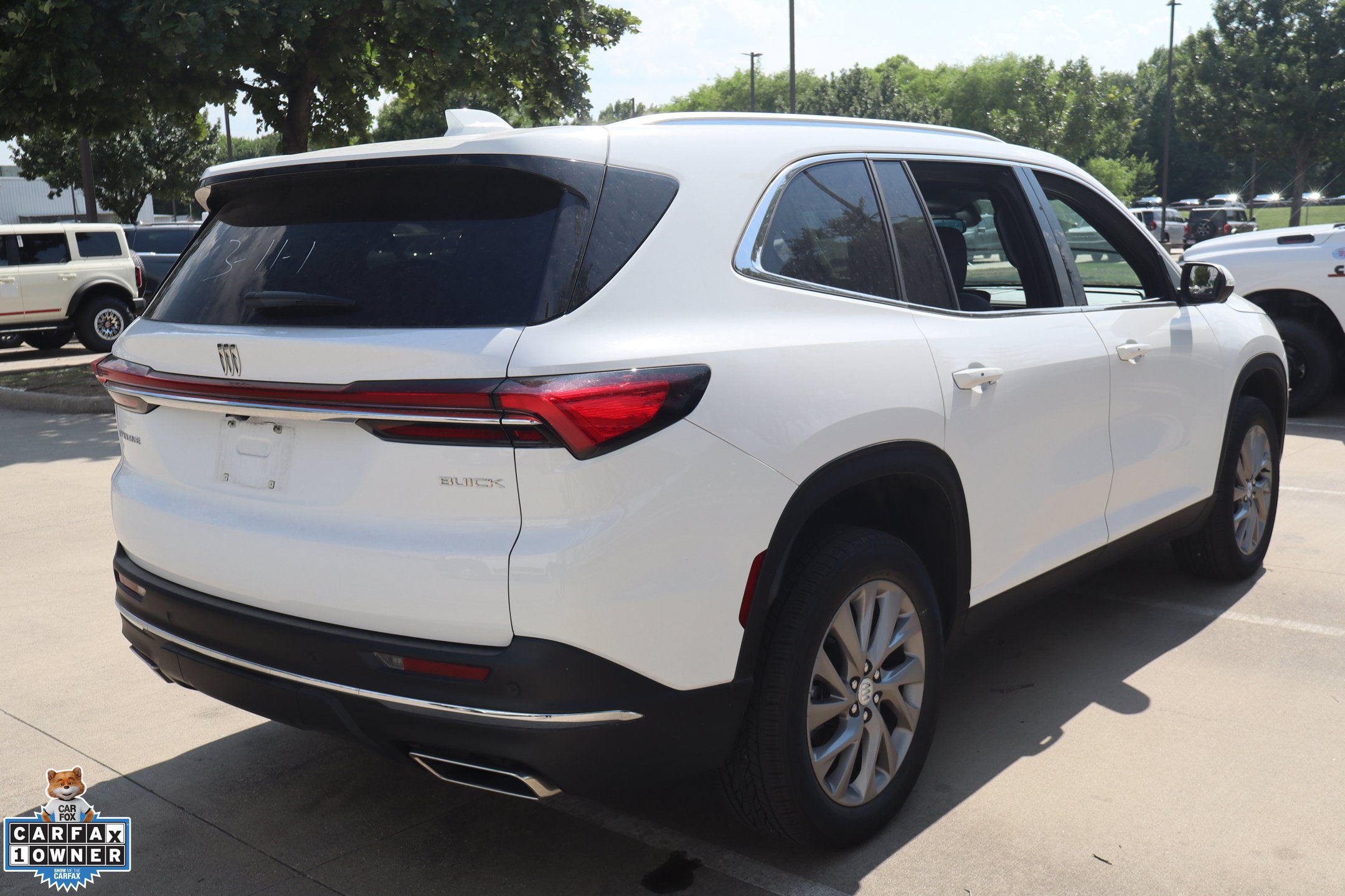 Used 2026 Buick Enclave Preferred FWD image 4