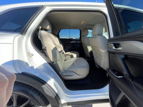 Used 2023 MAZDA CX-9 Touring Plus image 17