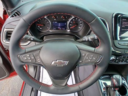 Used 2024 Chevrolet Equinox RS w/ LPO, Floor Liner Package FWD image 12