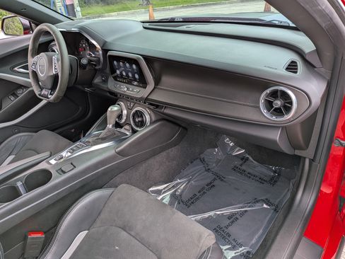 Used 2023 Chevrolet Camaro SS RWD image 15