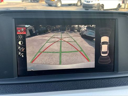 Used 2016 BMW 320i Sedan image 14