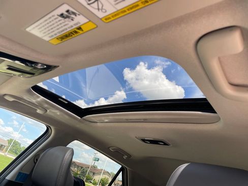 New 2026 Kia Niro EX FWD image 10