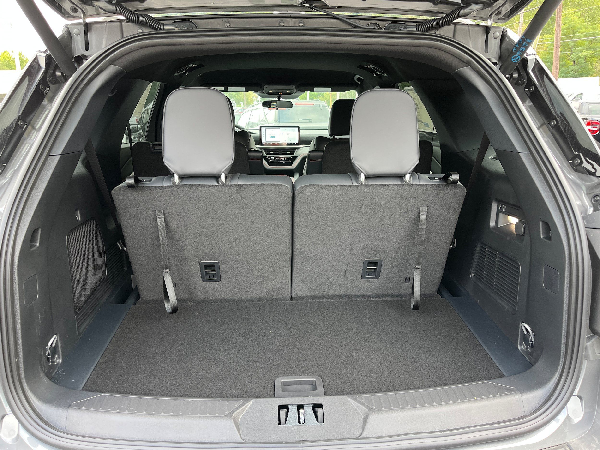 New 2027 Ford Explorer ST-Line AWD/4WD image 10
